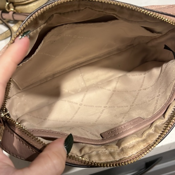 Michael kors crossbody ballet pink - Picture 3 of 4